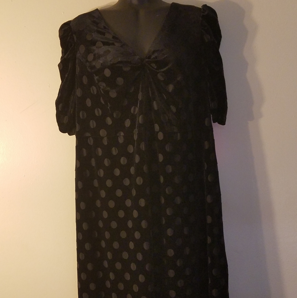 Betsey Johnson Womans Plus Velvet Dot sheath dress - Picture 3 of 7